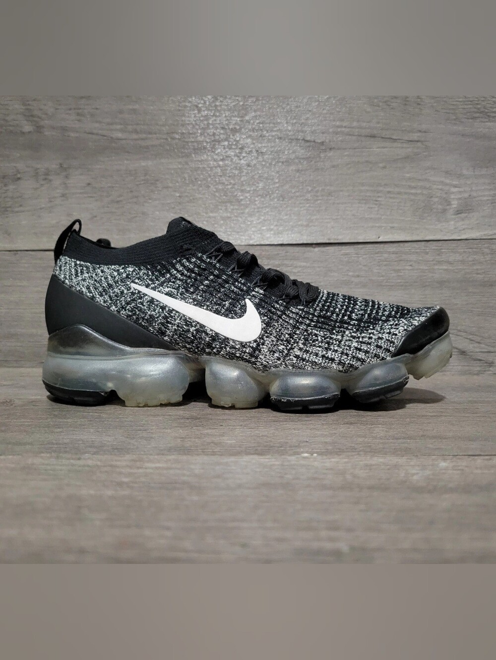 Nike Air VaporMax Flyknit 3 Oreo Mens Size 9 Shoes AJ6900-002 Black White Grey